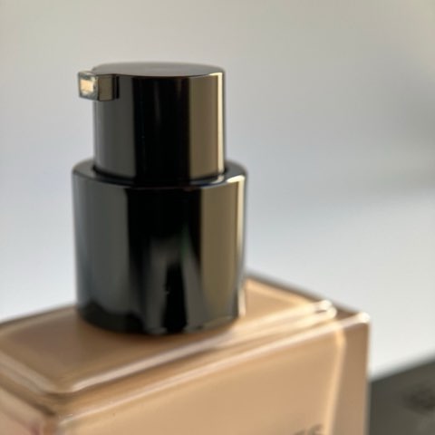 ロングウエアファンデーション 