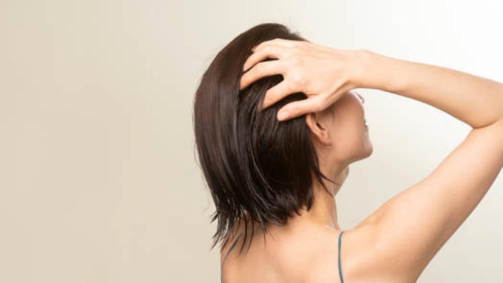 頭皮マッサージで血流UP