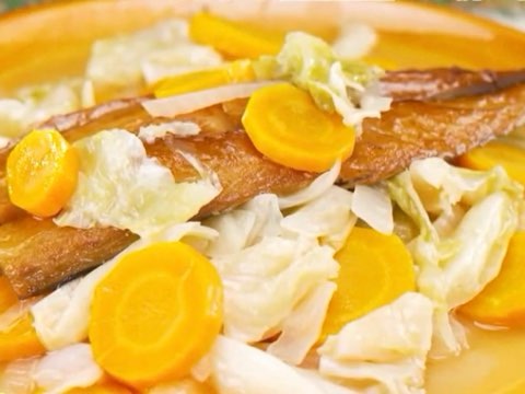 コストコ燻製サバ シュークルート風