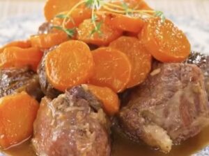 ブッフ・オ・キャロット（牛肉とニンジンの煮込み）