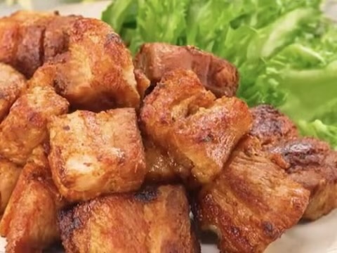 リヨン（豚肉揚げ）