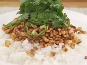 イカのドライカレー